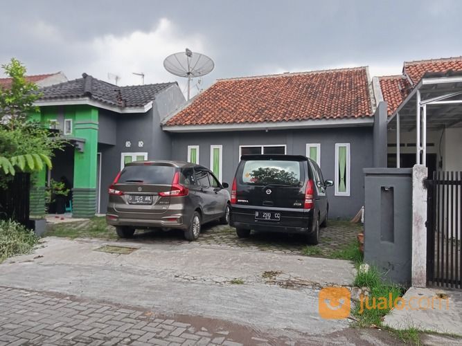 Rumah Dekat Jatos Jalan Sayang Jatinangor Perumahan Ikopin Depan Brimob