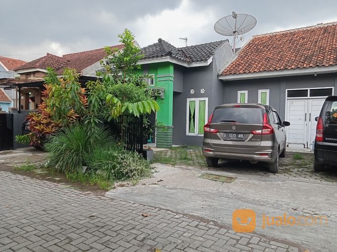Rumah Dekat Jatos Jalan Sayang Jatinangor Perumahan Ikopin Depan Brimob