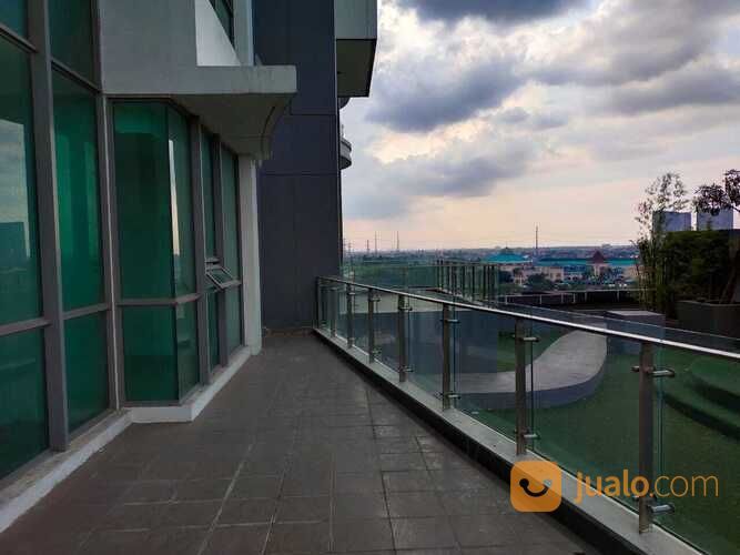 Butik Vila Apartemen ST Moritz Puri Indah Kondisi Bare 2 Lantai