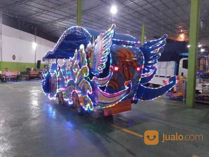 Kereta Kencana Naga Mesin Roda Tiga