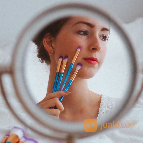 Hair do and Make up - Anna