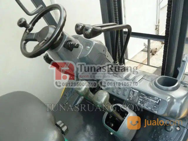 Forklift Komatsu Diesel 2.5 Ton Seri 17 3 Meter Lift Height