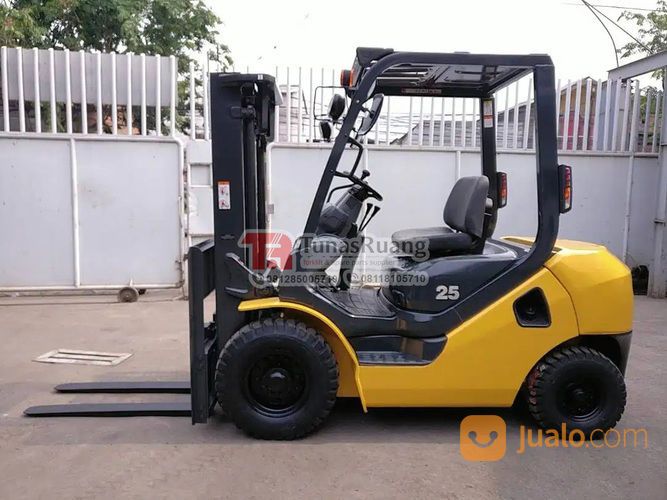 Forklift Komatsu Diesel 2.5 Ton Seri 17 3 Meter Lift Height
