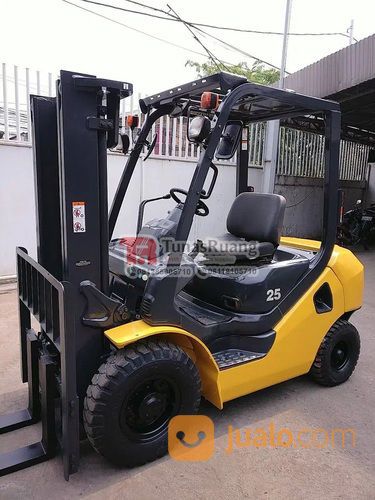 Forklift Komatsu Diesel 2.5 Ton Seri 17 3 Meter Lift Height