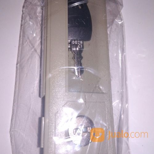 Kunci Loker Merk Lion Handle Plastik