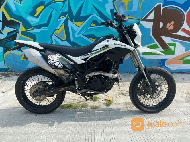 SUPERMOTO KAWASAKI D-TRACKER 150