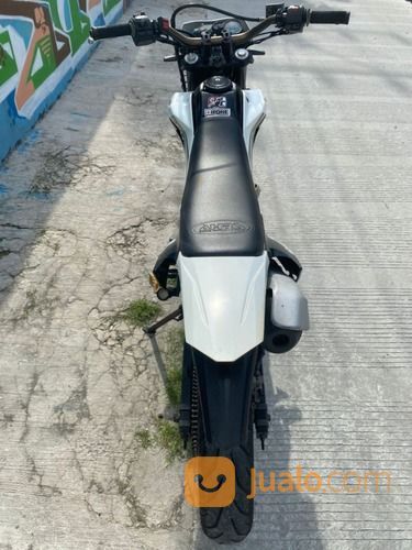 SUPERMOTO KAWASAKI D-TRACKER 150