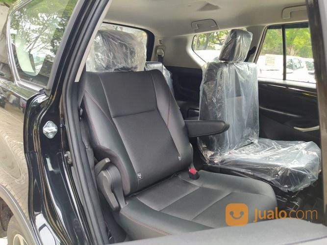 Toyota KIJANG INNOVA VENTURER 2.0 BENSIN MANUAL