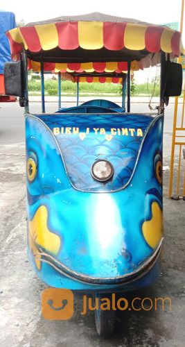 Kereta Kelinci Siap Bekerja Siang Malam