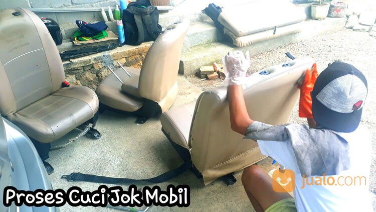 Salon Dan Poles Mobil Blitar Murah Berkualitas