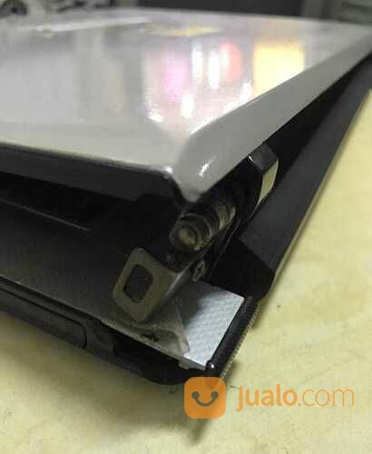 Service Casing Laptop Dan Body Repair