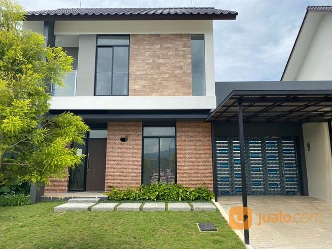 Rumah Lokacitra Kota Baru Parahyangan