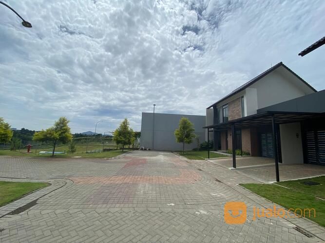 Rumah Lokacitra Kota Baru Parahyangan