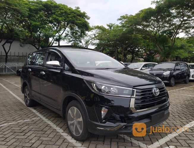 Toyota KIJANG INNOVA VENTURER 2.0 BENSIN MANUAL