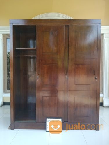 Lemari Pakaian Jati Minimalis 3 Pintu