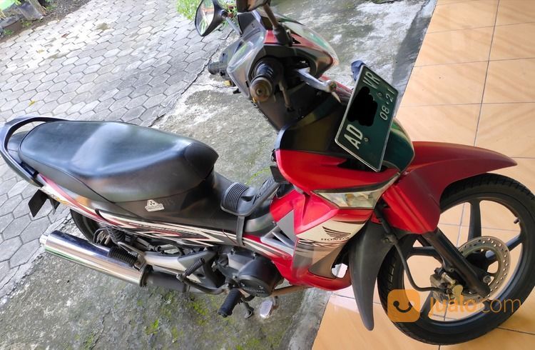 Supra X 125 Tahun 2011