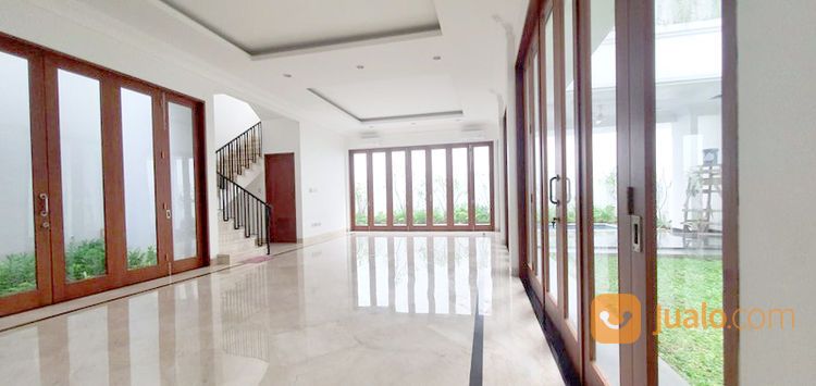 RUMAH BARU DI PONDOK INDAH Hadap Timur, Jakarta Selatan