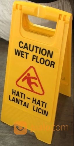 Papan Tanda Peringatan Lantai Licin,Warning Sign Caution Wet Floor