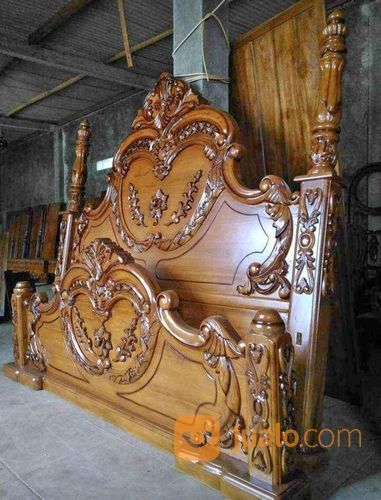 Dipan Ukir Cinta Natural Kayu Jati