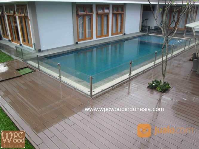 Kayu Decking Outdoor Untuk Pinggir Kolam Renang