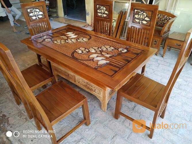 Kursi Makan Minimalis Ukir Bunga Teratai