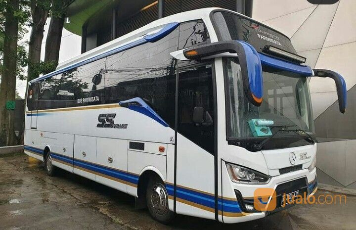 Medium Bus Mercedes Benz OF917 Long 39 Seat AC EXE Harga Spesial Chassis READY