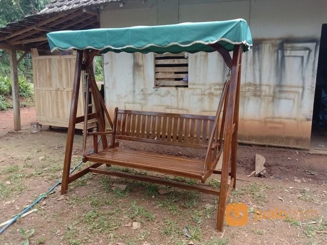 Ayunan Kayu Jati 3 Dudukan