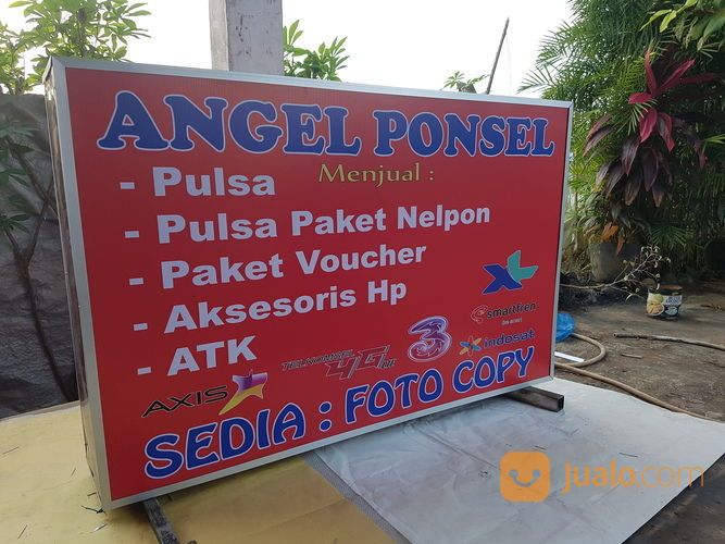 Pembuatan Neon Box Kotak