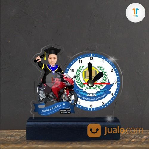 Plakat Wisuda Plus Jam