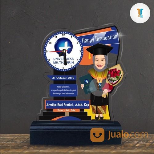 Plakat Wisuda Plus Jam