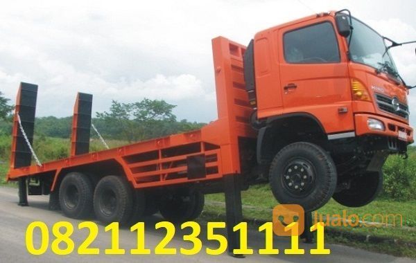 SELF LOADER TRUCK / SELF LOADER CRANE TRUCK / TRADO (KAROSERI GLOBAL)
