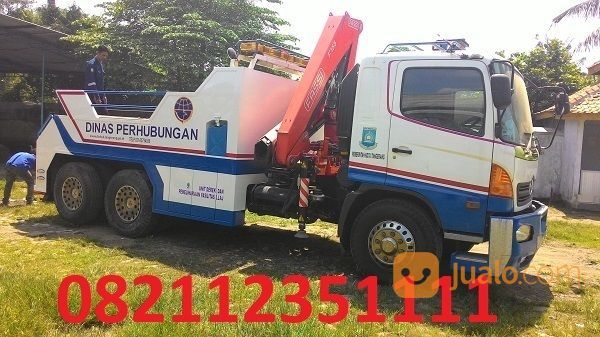 SERVICE / PERBAIKAN KAROSERI TOWING HIDROLIK / MOBIL DEREK (KAROSERI GLOBAL)