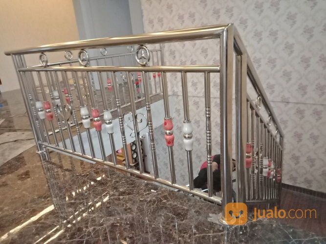 Pagar Pintu Railing Balkon Stainles