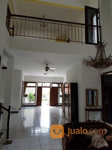 Rumah Komplek Kavling Pemda Karawaci Posisi HOOK