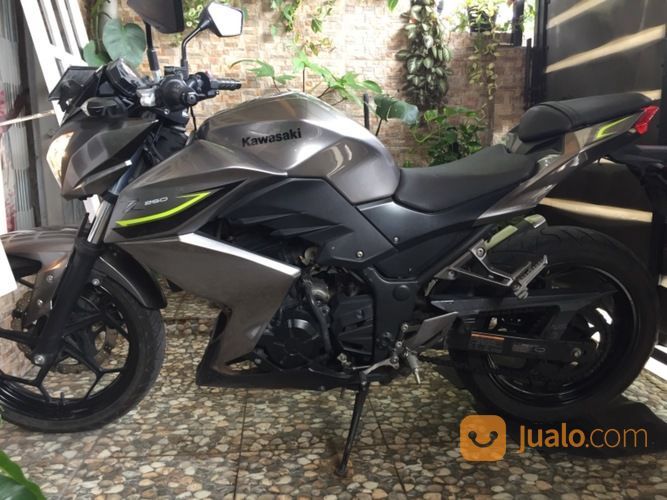 Kawasaki Z250 Warna Abu Thn 2017