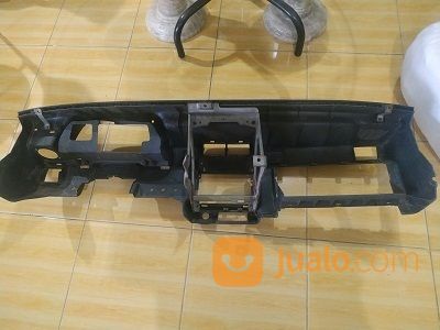 Dasbor Mitsubishi Colt T120ss