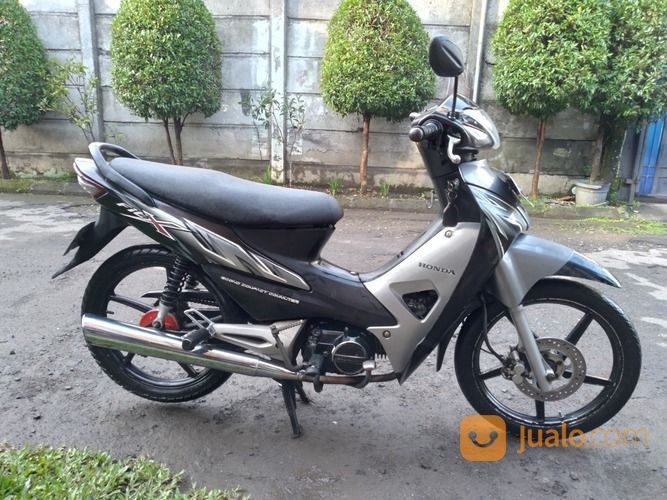 Motor Honda Fit X 2008