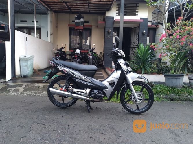 Motor Honda Fit X 2008