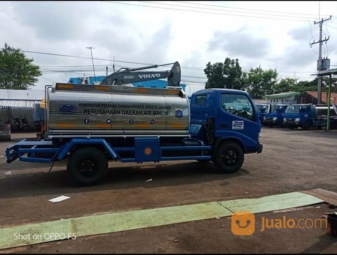 TANGKI STAINLES TRUK TANGKI STAINLESS JASA PEMBUATAN TRUK TANGKI KAROSERI TANGKI AIR MINYAK BBM CPO