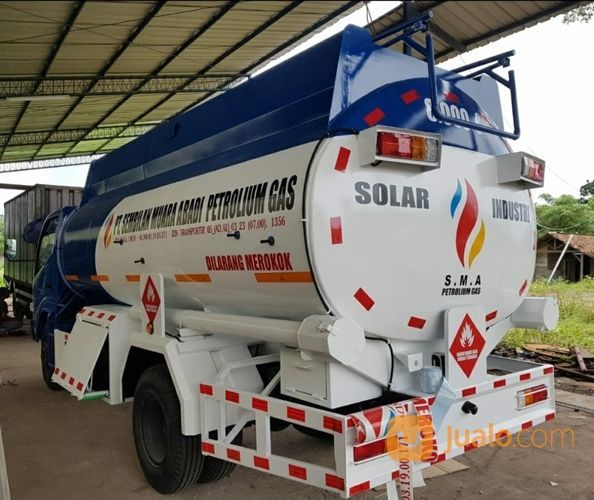 KAROSERI TRUK TANGKI 8000 LITER JASA PEMBUATAN TRUK TANGKI MINYAK AIR BBM CPO CHEMICAL PERTAMINA