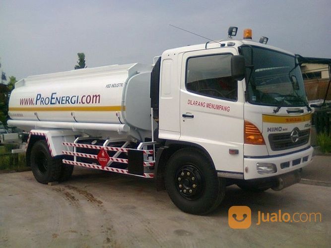 TRUK TANGKI 10000 LITER JASA KAROSERI TRUK JASA PEMBUATAN TRUK TANGKI AIR MINYAK BBM CPO OIL CEMICAL