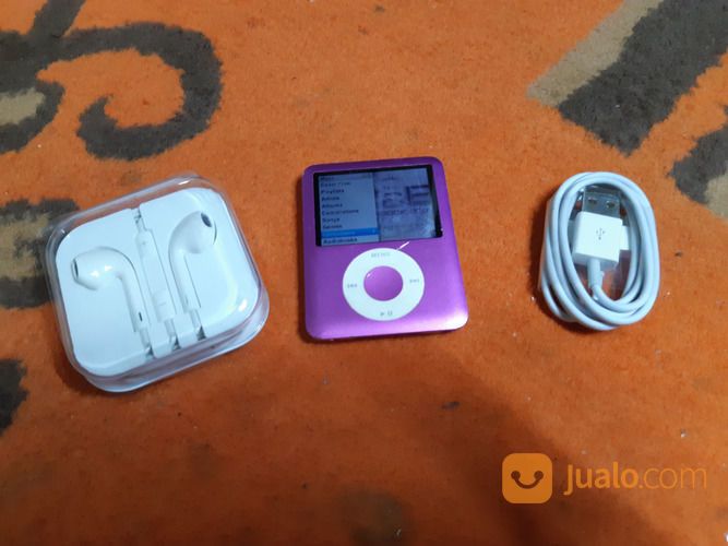 Apple IPod Nano 3rd Gen 8GB