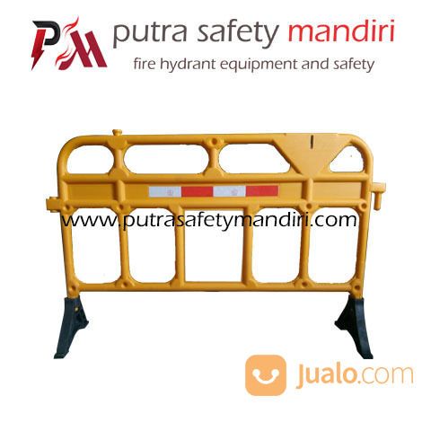 SAFETY FENCE ROAD BARRIER PAGAR BATAS JALAN PORTABLE PVC PLASTIK SLOT SIRINE DAN LED MURAH