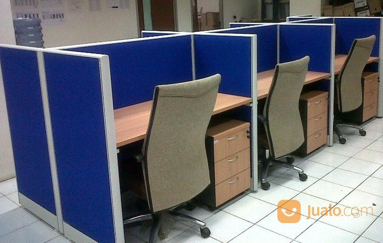 PARTISI KANTOR - OFFICE PARTITION