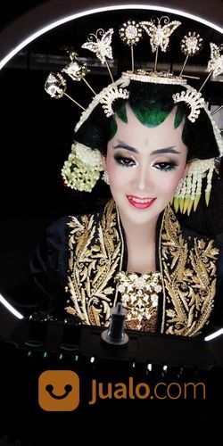 Rias Pengantin Jilbab Dan Adat