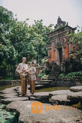 Rias Pengantin Jilbab Dan Adat