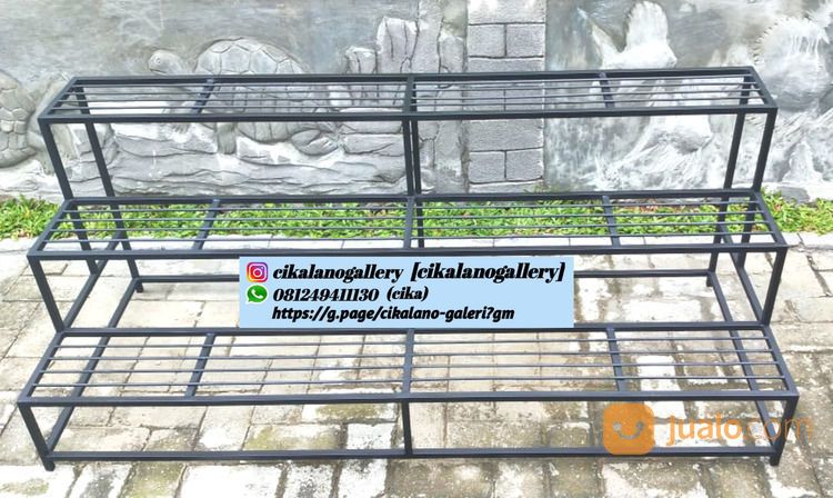 RAK BUNGA TANGGA MIURAH