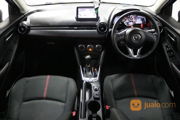 Mazda 2 GT Skyactiv 2015 AT Silver