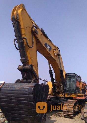 Alat Berat Excavator Caterpillar Model 390D Tahun 2011
