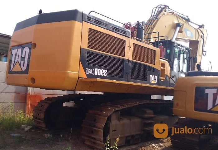 Alat Berat Excavator Caterpillar Model 390D Tahun 2011